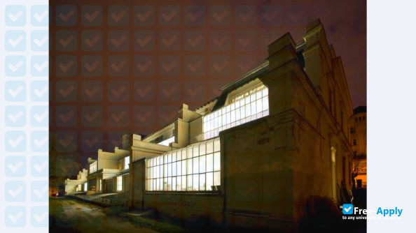 Academy of Fine Arts in Prague фотография №9