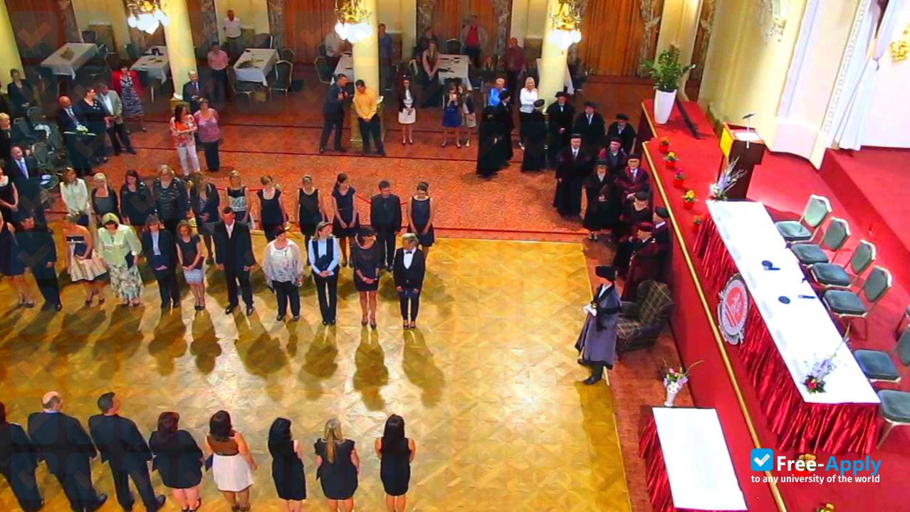 Foto de la College of Karlovy Vary #7
