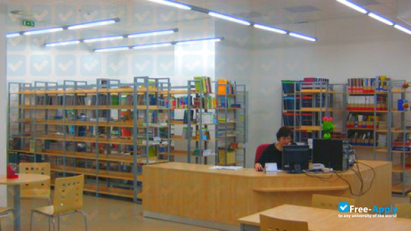 Foto de la College of Business Studies in Prague