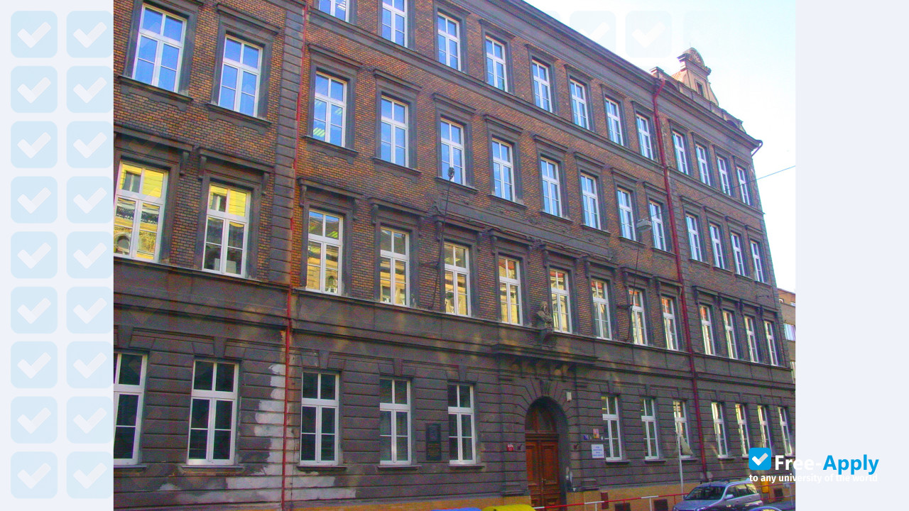 College of Health photo #9