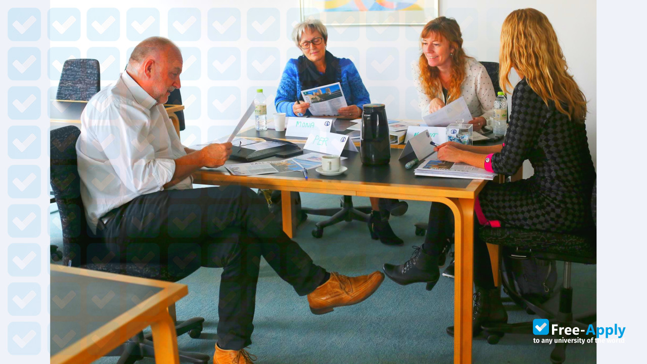 Aarhus Business College photo #7
