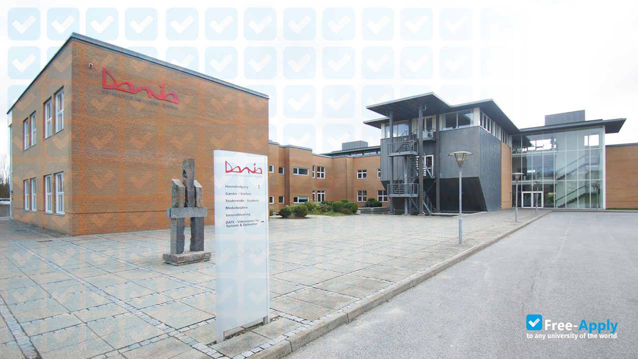Dania Academy photo #4