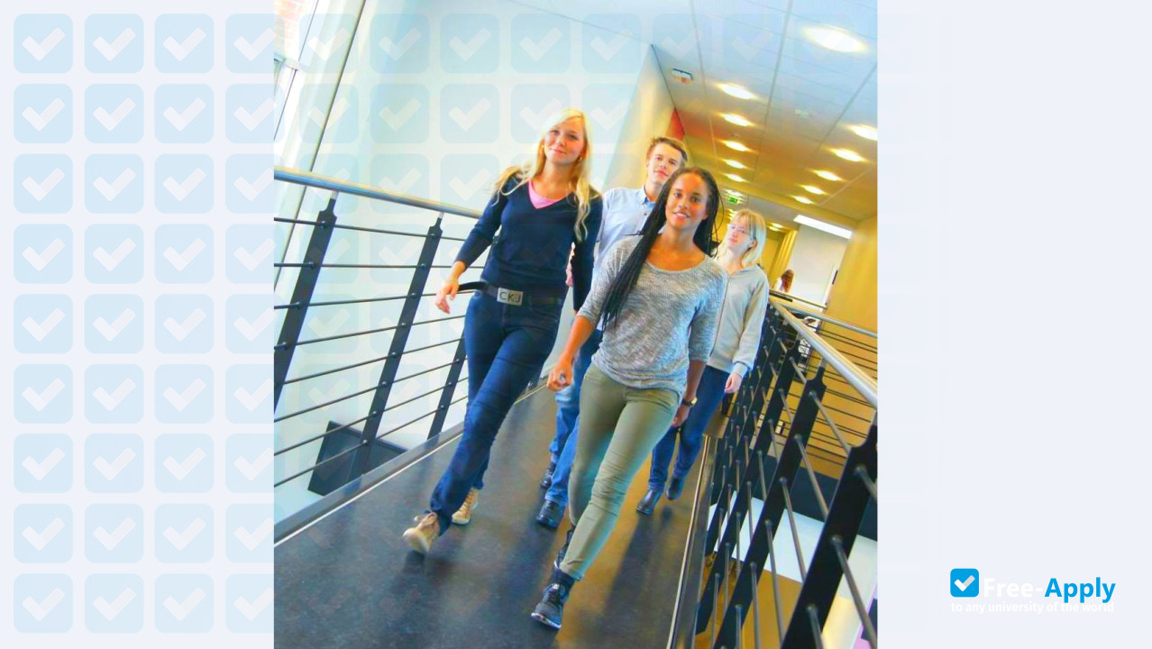 Dania Academy photo #9