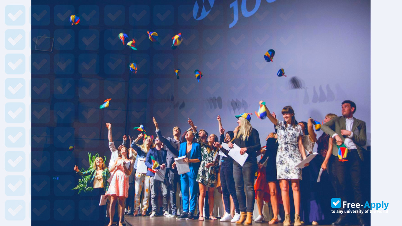 Foto de la Danish School of Media and Journalism #6