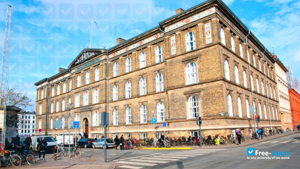 Niels Brock Copenhagen Business College photo #8
