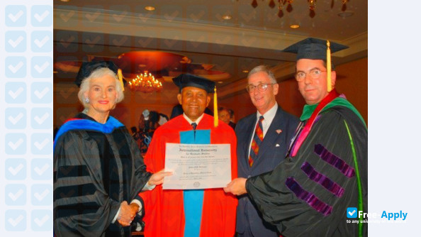 Photo de l’International University for Graduate Studies #5
