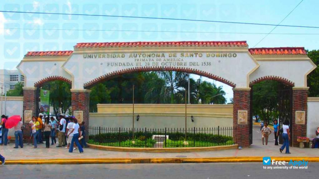 Foto de la Autonomous University of Santo Domingo #7