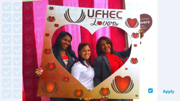 Foto de la F. Henriquez and Carvajal University (UFHEC) #1