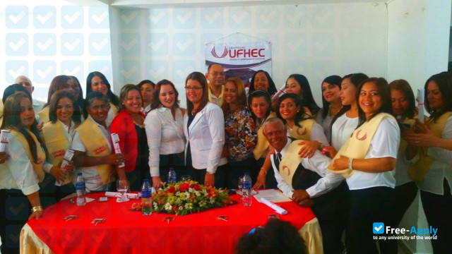 Foto de la F. Henriquez and Carvajal University (UFHEC) #7