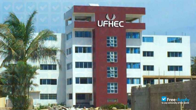 F. Henriquez and Carvajal University (UFHEC) фотография №10