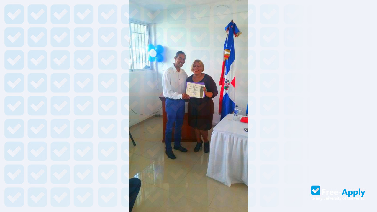 F. Henriquez and Carvajal University (UFHEC) photo #9