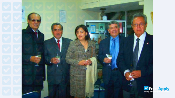 Og Mandino University (UOM) photo #3