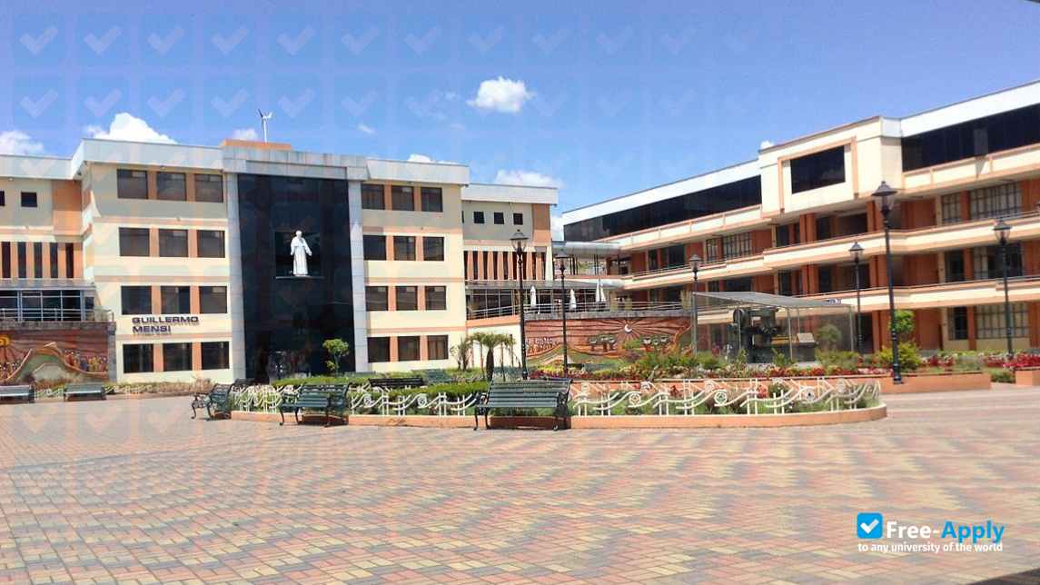 Foto de la Salesian Polytechnic University (UPS) #7