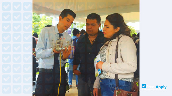 Foto de la Salesian Polytechnic University (UPS) #8