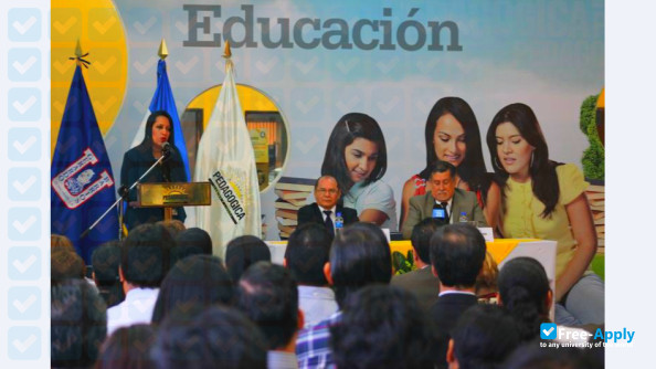 Photo de l’Pedagogical University of Salvador #10