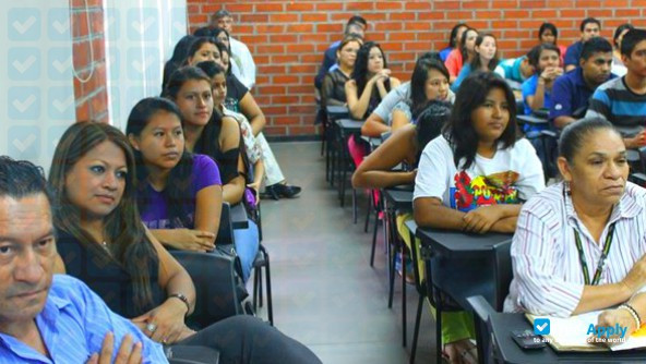 Photo de l’Pedagogical University of Salvador #8
