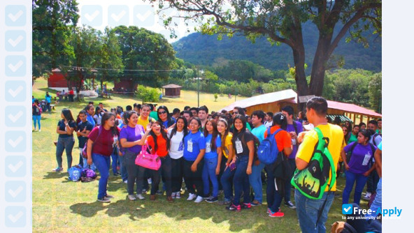 Photo de l’Salvadoran Alberto Masferrer University #9