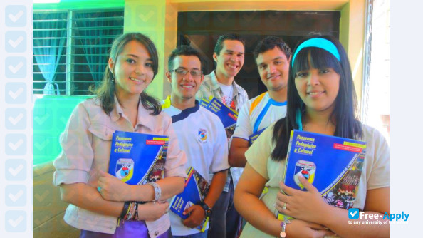Foto de la Specializing Inst. of High Educ. Espiritu Santo #1