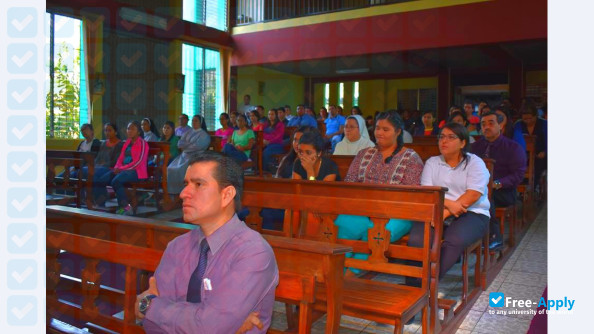 Foto de la Specializing Inst. of High Educ. Espiritu Santo #6