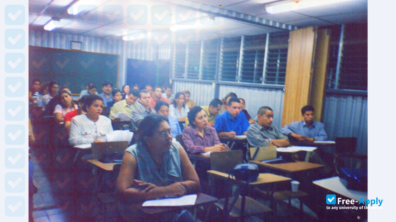 Technical Latin-American University (UTLA) photo #9