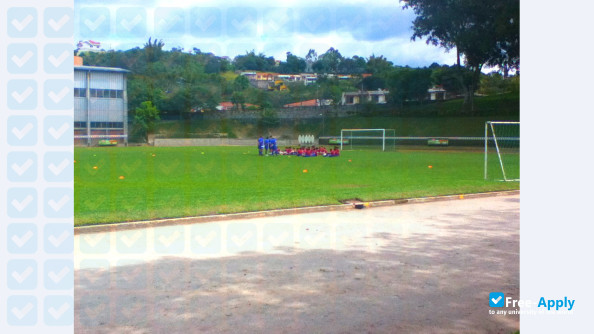 Foto de la J. S. Cañas Central American University