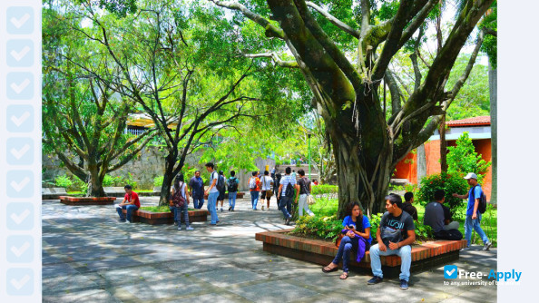 Photo de l’J. S. Cañas Central American University #5