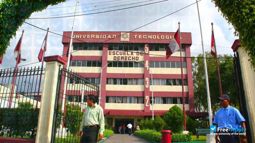 Technological University of Salvador photo