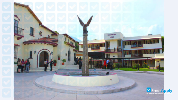 Technological University of Salvador фотография №8