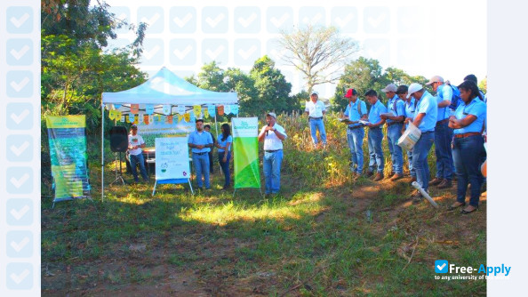 Foto de la College of Agriculture Roberto Quiñonez #6