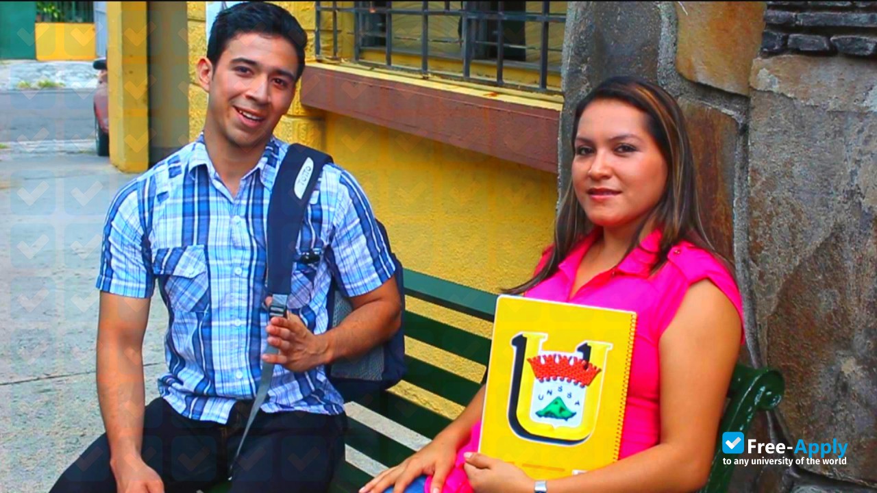 New San Salvador University photo #5
