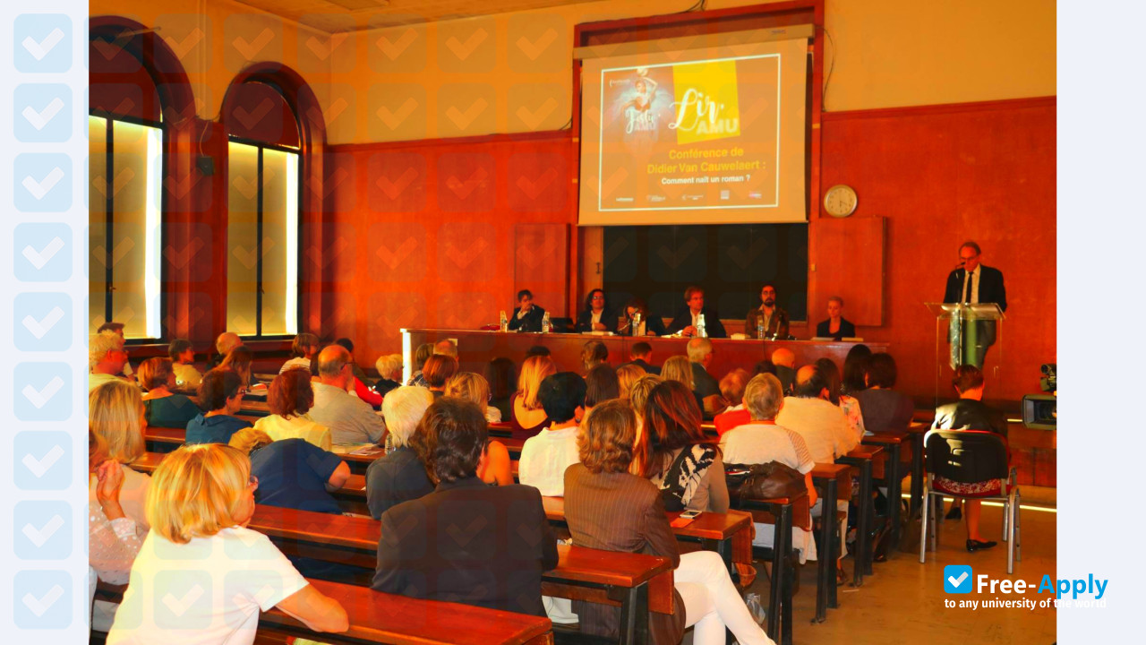 Foto de la Aix-Marseille University