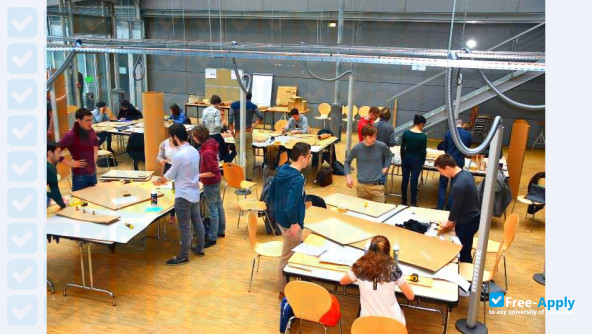 Ecole des Ponts ParisTech photo #2