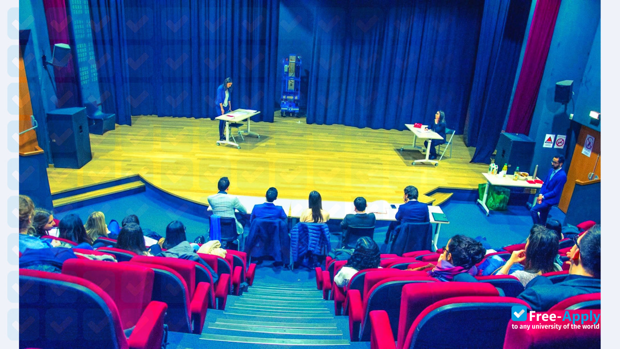 Foto de la Jean Monnet University of Saint-Etienne #5
