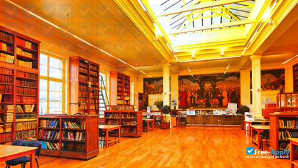 Improved National School of Chemistry of Paris фотография №8