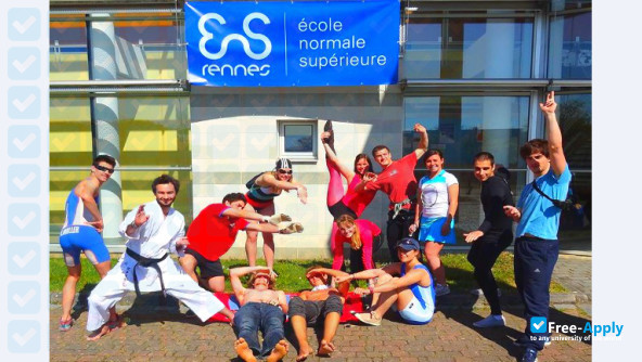Photo de l’Rennes Normal University #8