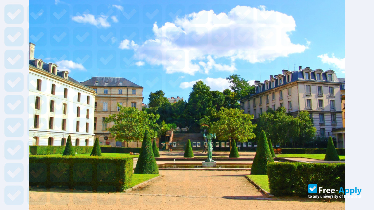 Foto de la Polytechnic School #10