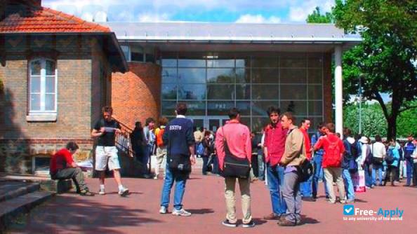 Foto de la Special School of Public Works, Building and Industry #5