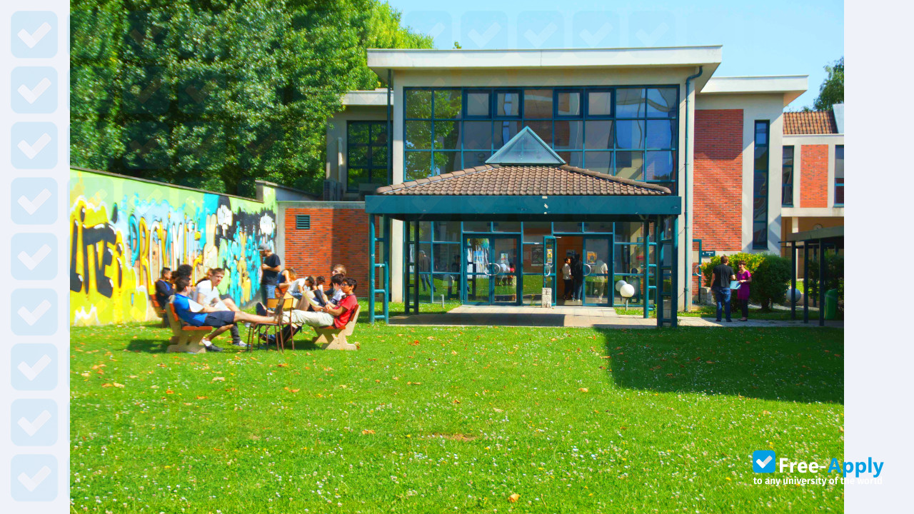 Higher School of Telecommunications Engineering and Computer Science photo #16