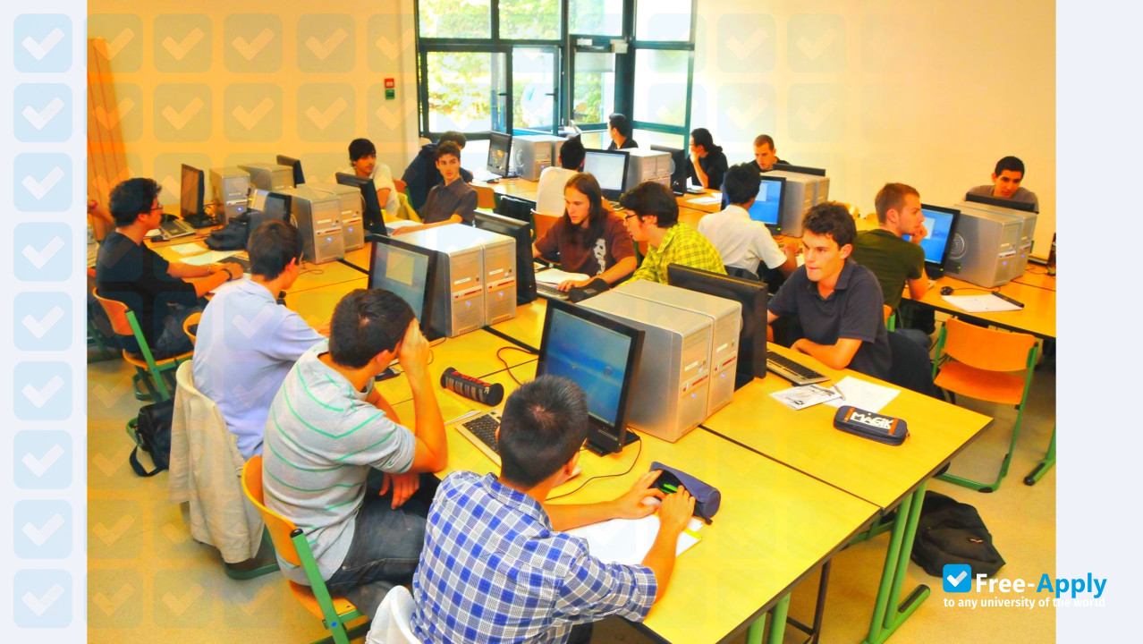 Higher School of Telecommunications Engineering and Computer Science photo #8