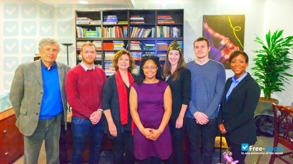 Foto de la The American University of Paris #5