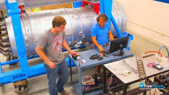 Higher Institute of Aeronautics and Space photo #2