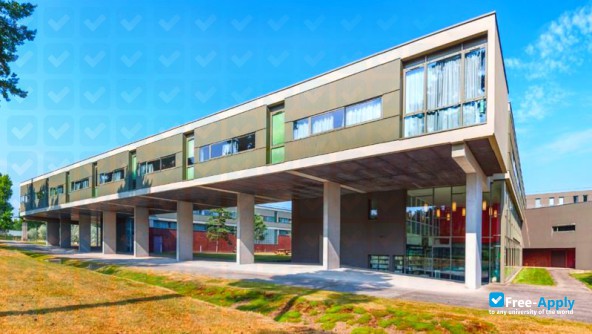 Higher School of Engineers in Electrical Engineering photo #7