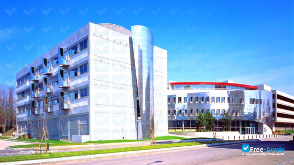 Higher School of Chemistry, Physics, Electronics of Lyon photo #10
