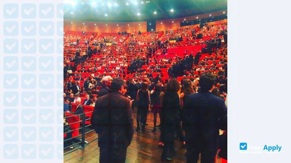 EMLYON Business School photo #12