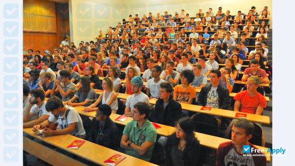 Photo de l’National Institute of Applied Sciences Center Val de Loire #4