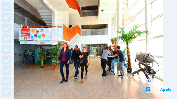 Photo de l’National Institute of Applied Sciences Center Val de Loire #12