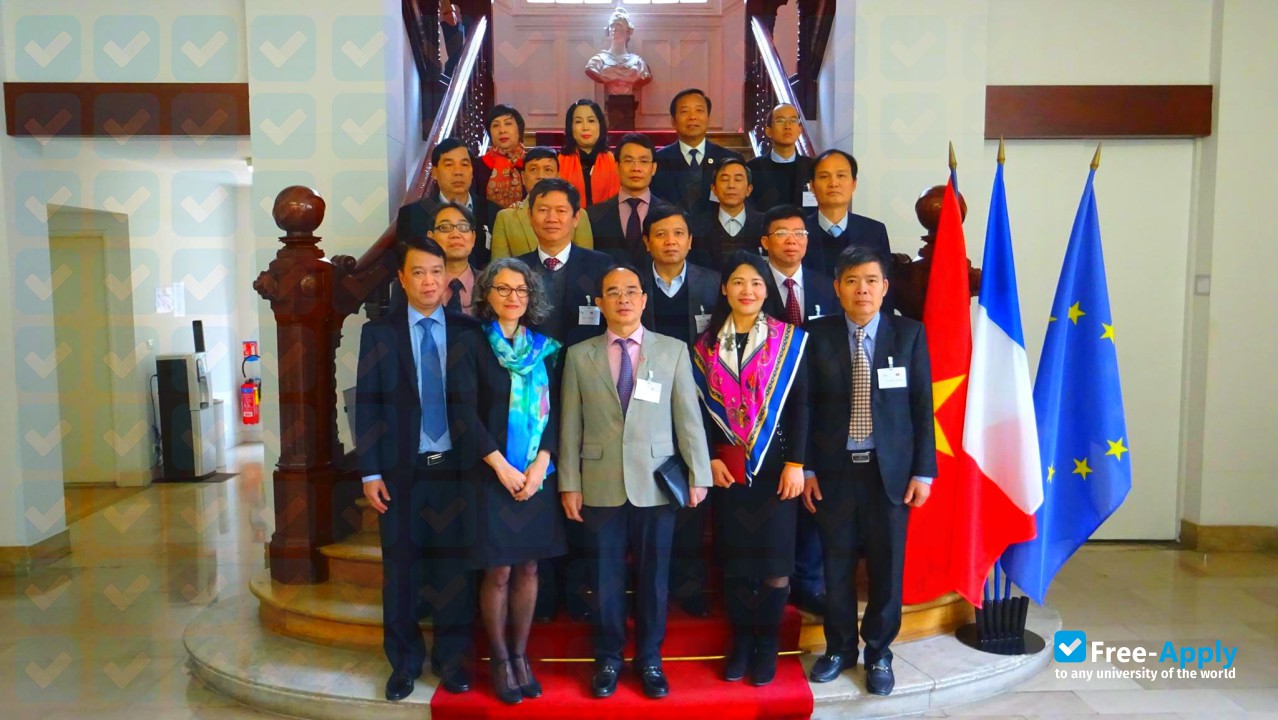 National School of Administration photo #9