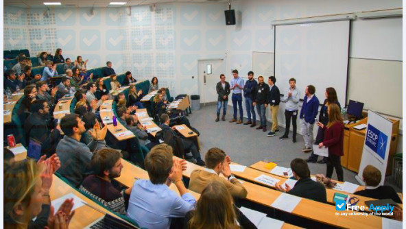 ESCP Europe photo #2