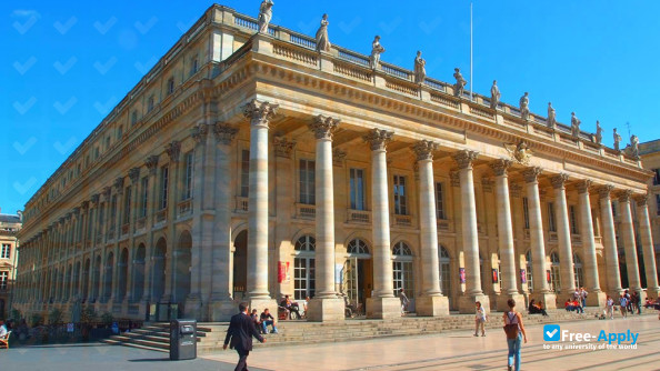 Photo de l’University of Bordeaux #8