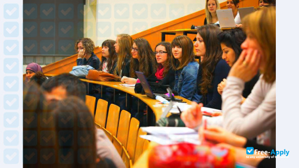 Photo de l’Grenoble Alpes University #18